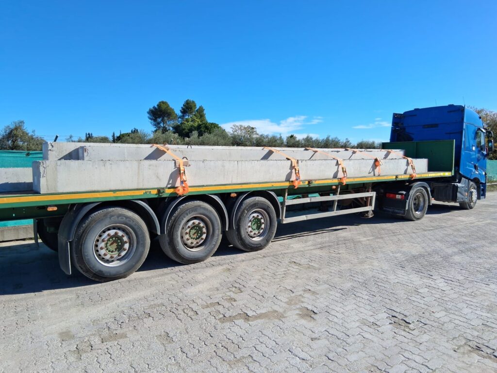 TRANSPORTE DE PILOTES PREFABRSICADOS DE HORMIGON