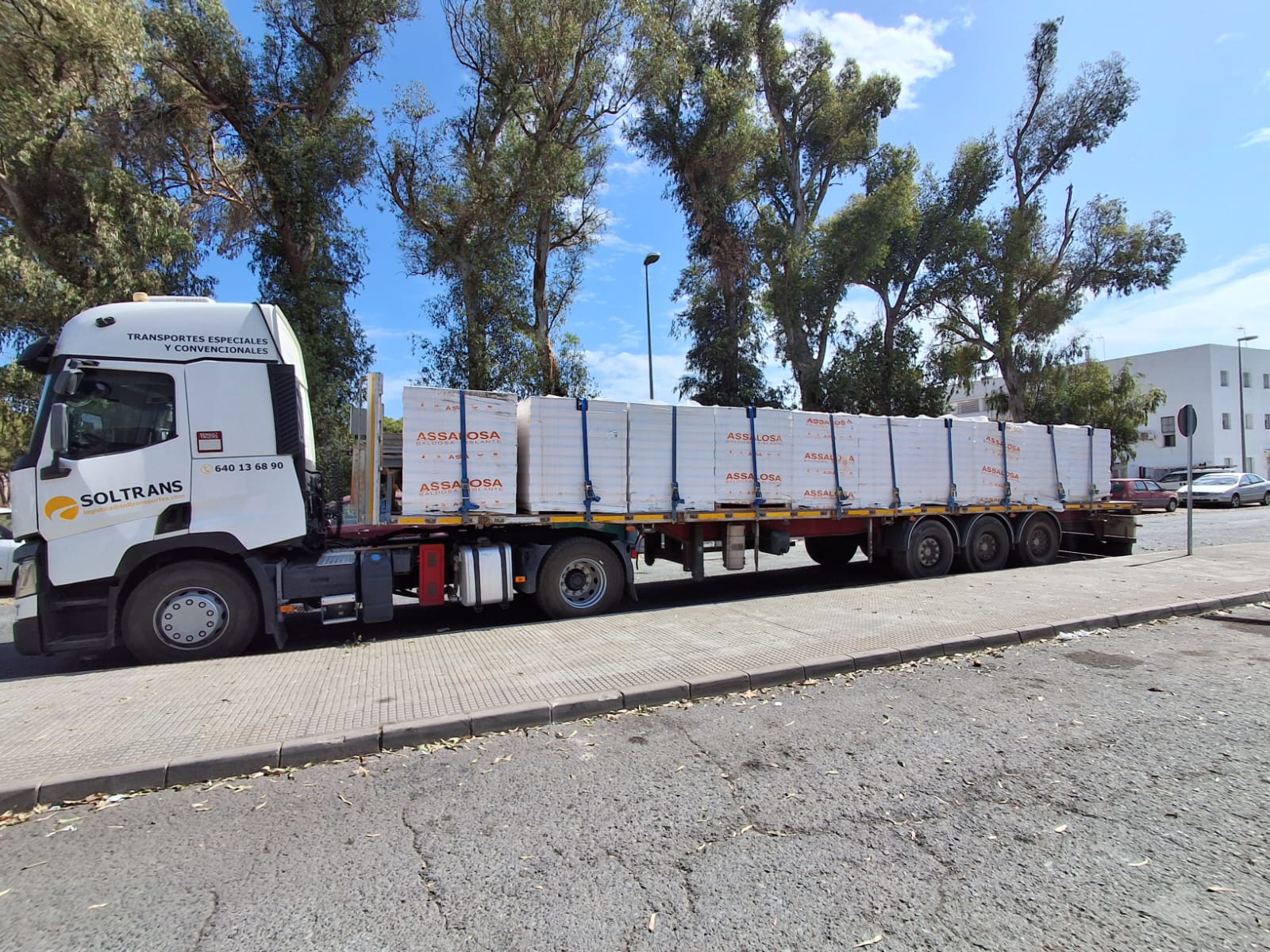 Transporte industrial en plataforma abierta SOLTRANS